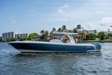 38' Intrepid 2022 Yacht For Sale